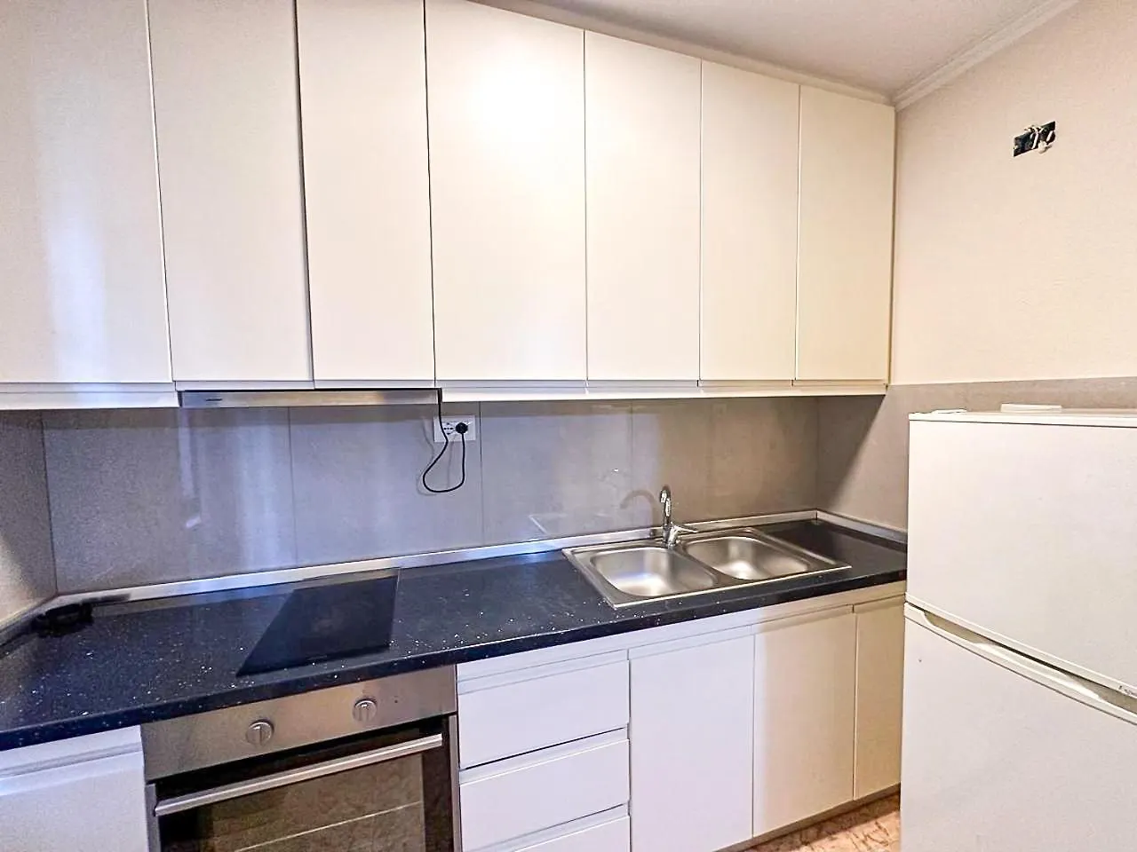 Grand Park 2Br Apartment Tirana